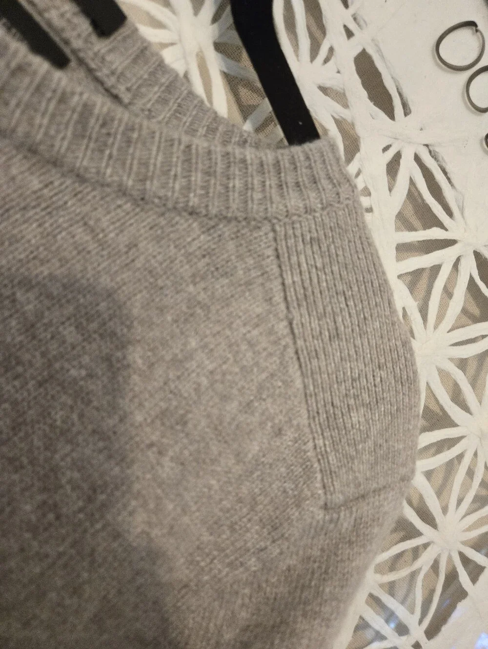 J. Crew Men’s Slim Gray Merino Wool Alpaca Blend Crew Neck Sweater Size Small